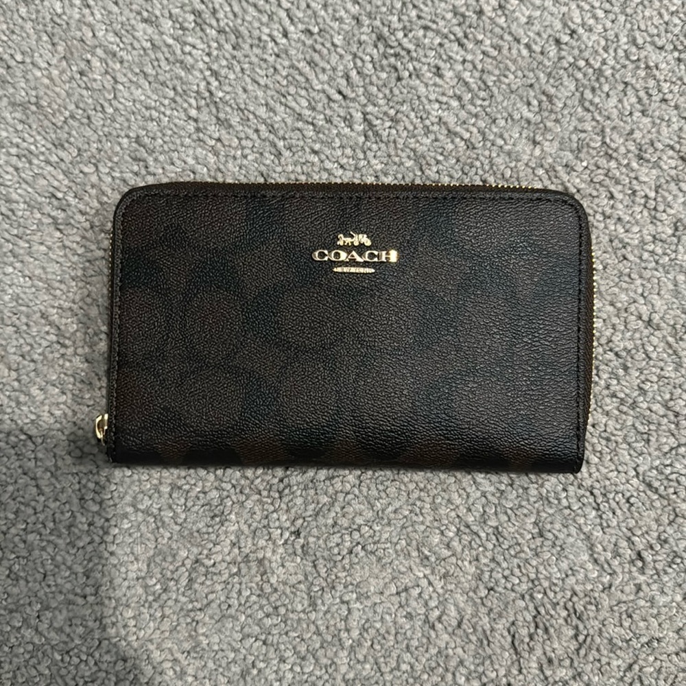 Authentic Coach wallet